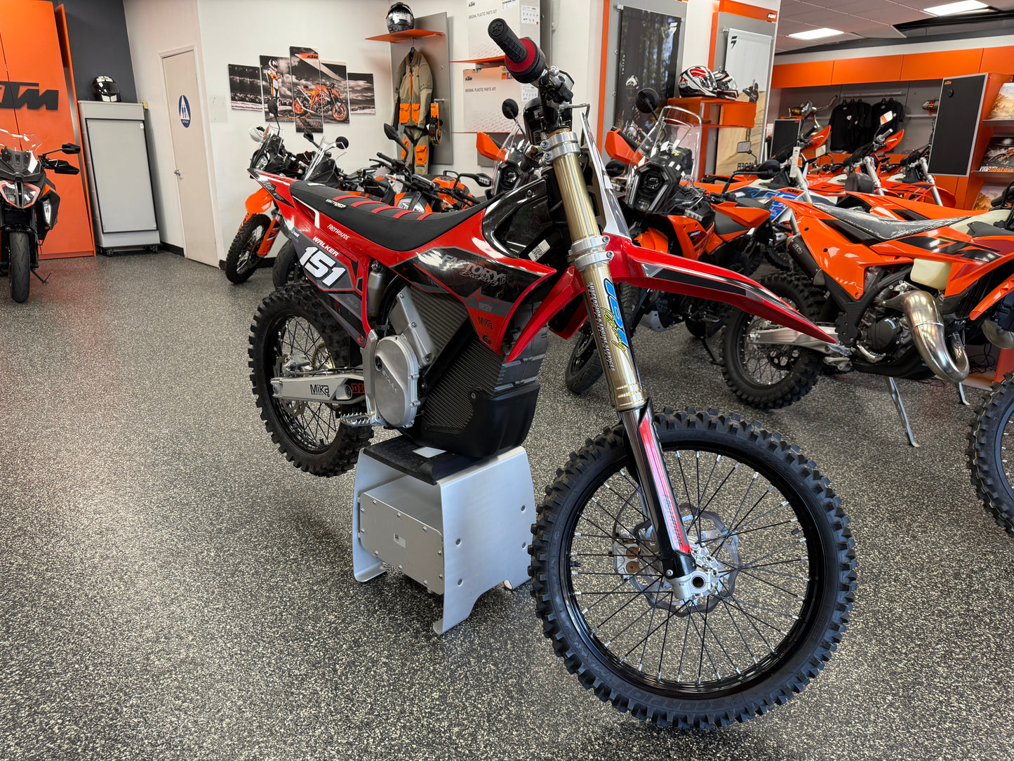 2024 STARK VARG ALPHA 80