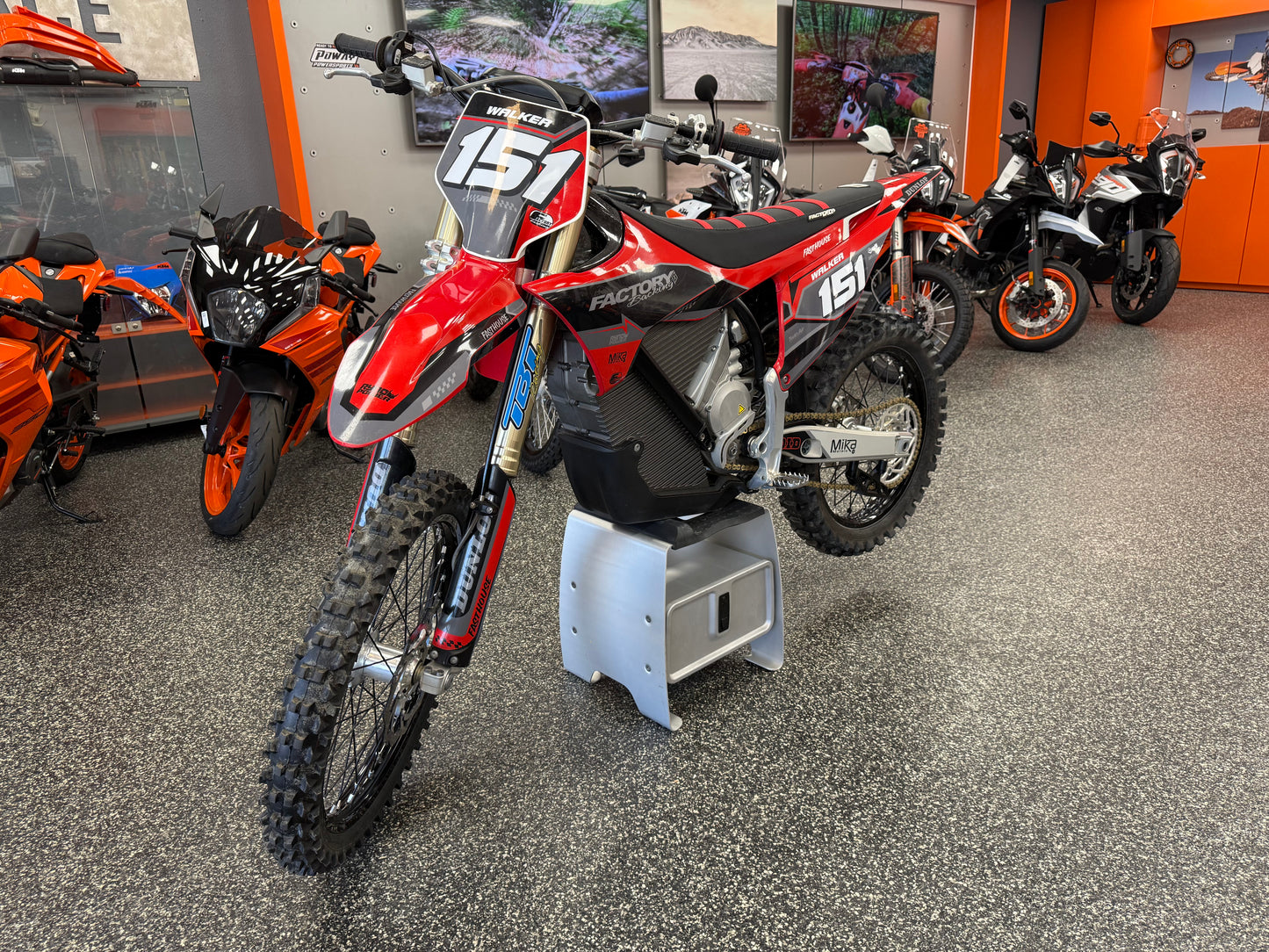 2024 STARK VARG ALPHA 80