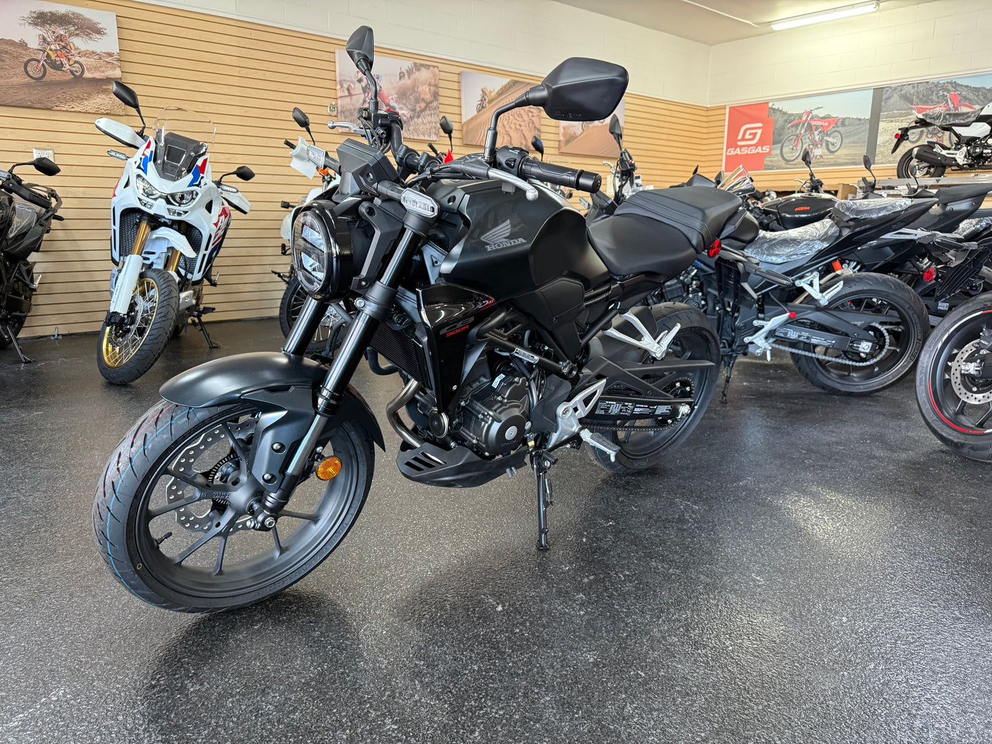 2006 HONDA CB300R