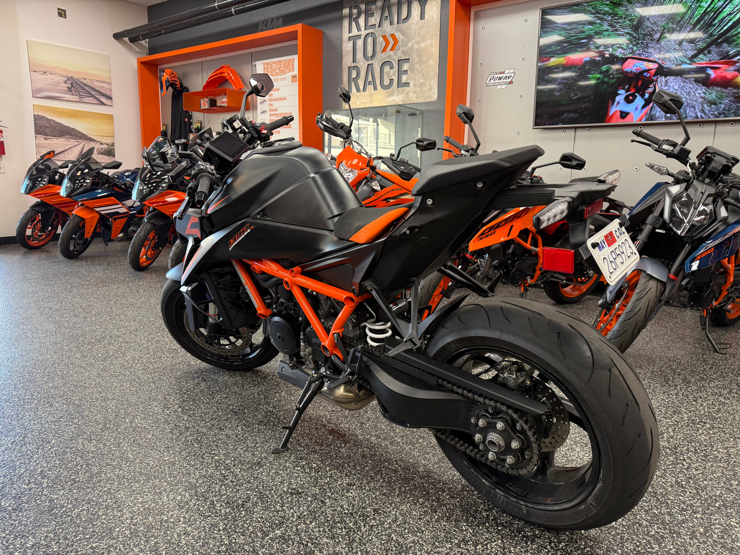 2024 KTM 1390 SUPER DUKE R EVO