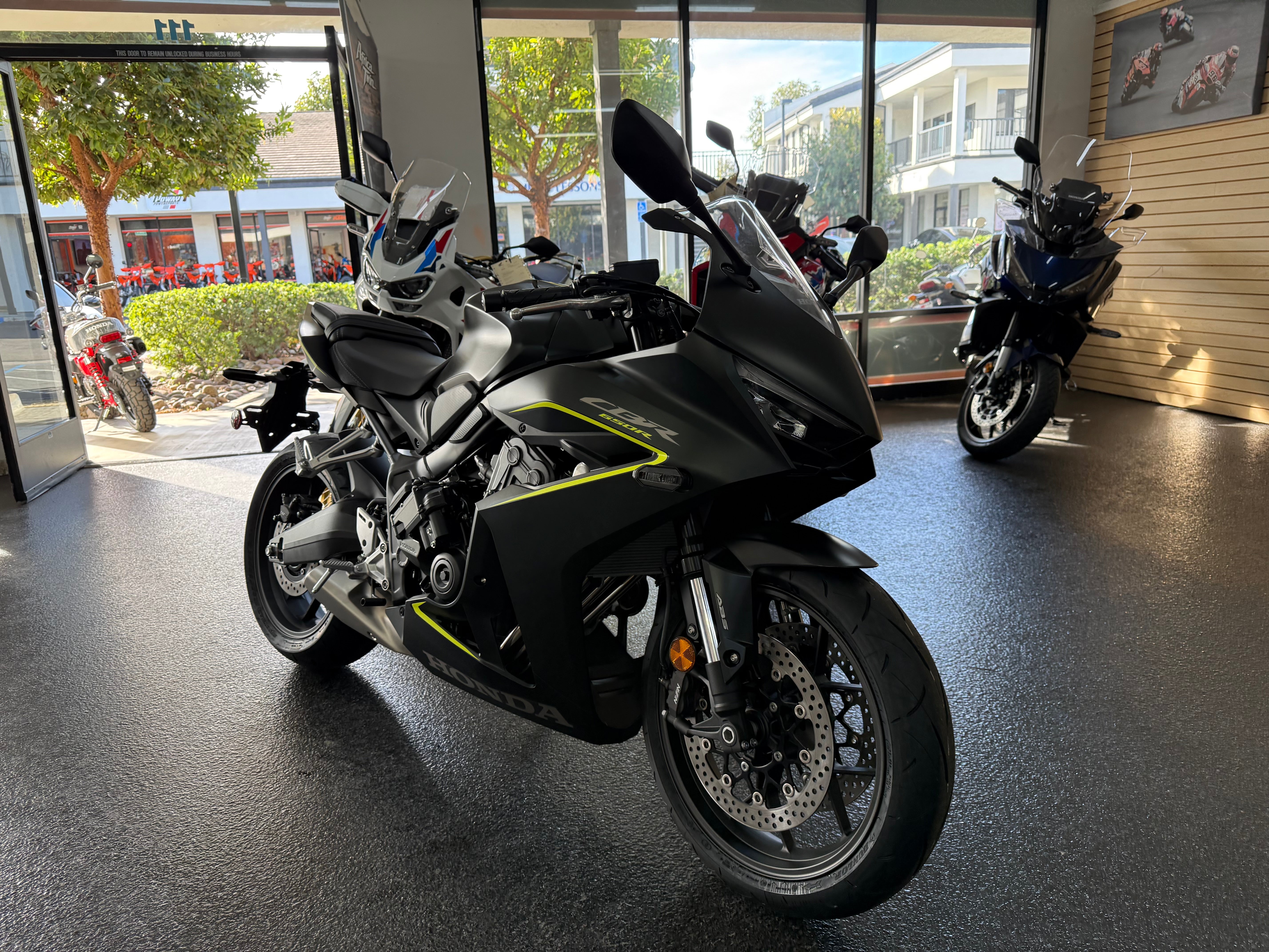 2026 HONDA CBR650R E-CLUTCH - FOR SALE - SAN DIEGO – Poway Powersports