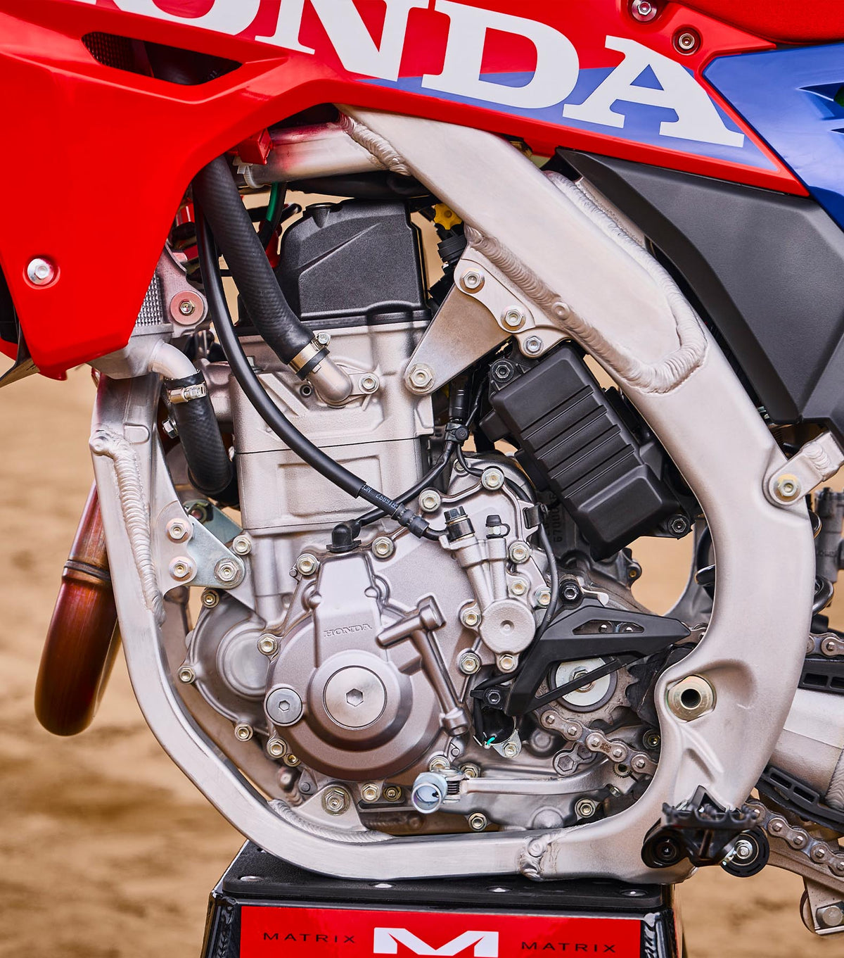 2027-CRF450R-New-Frame