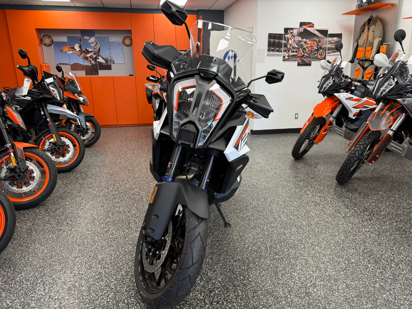 2024 KTM 1290 SUPER ADVENTURE S