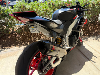 2023 Aprilia RSV4 1100
