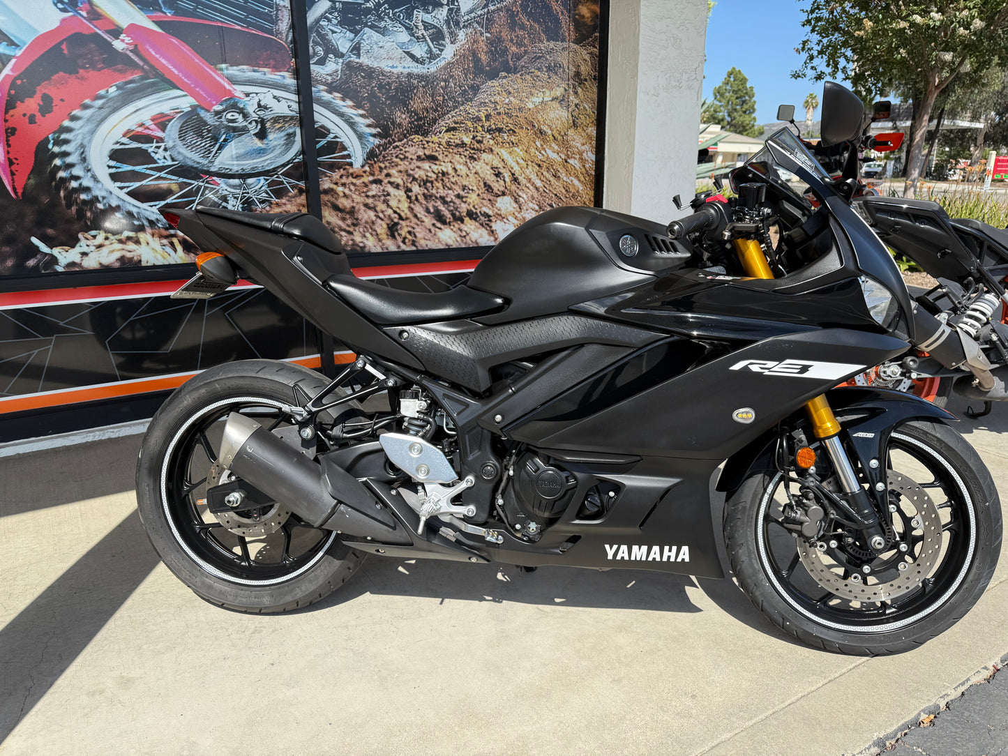 2019 YAMAHA R3 ABS