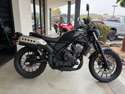 2026 Honda SCL500 - Matte Black Metallic