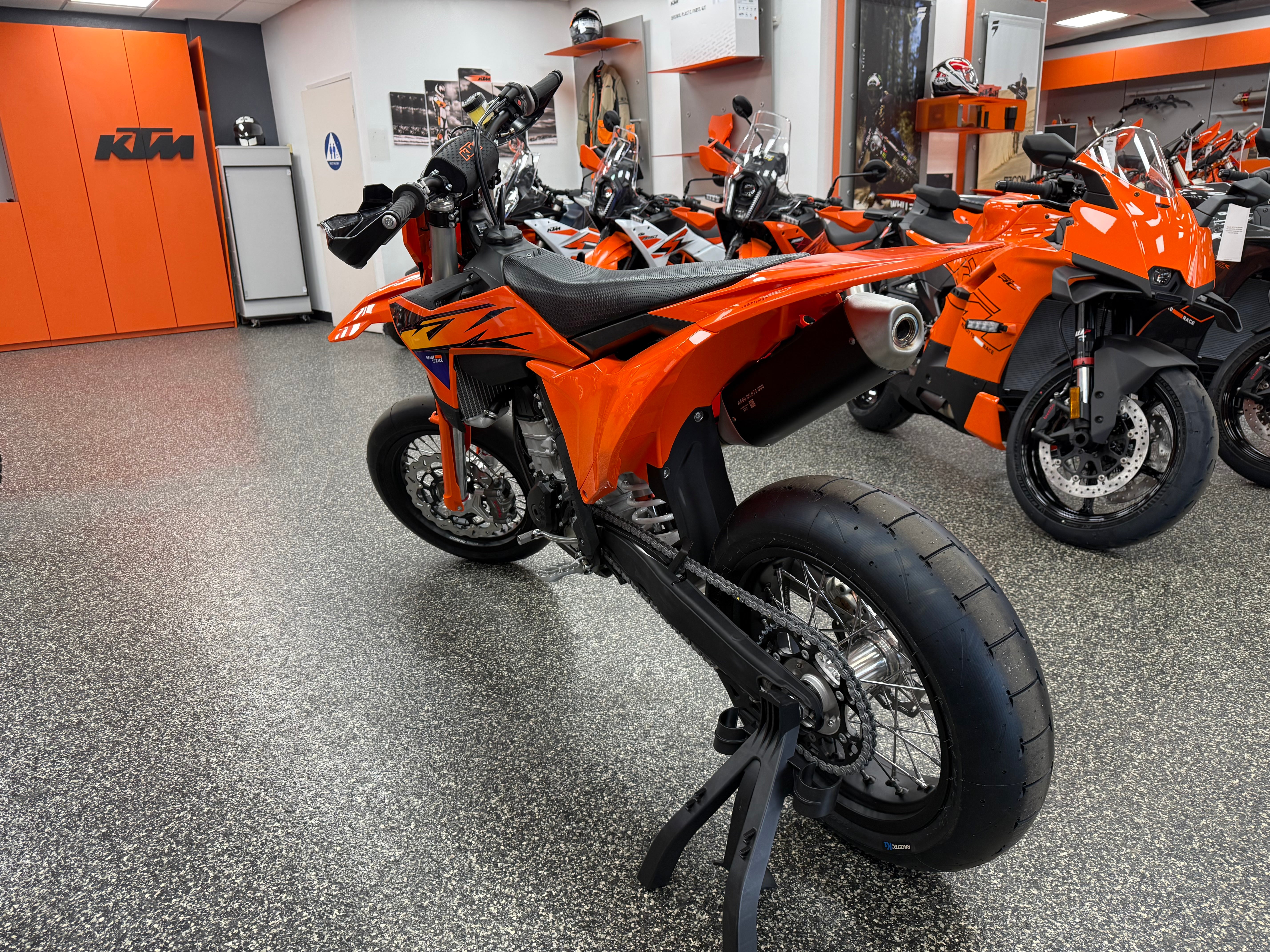 2026 KTM 450 SMR - FOR SALE - SAN DIEGO - BLACKOUT – Poway Powersports