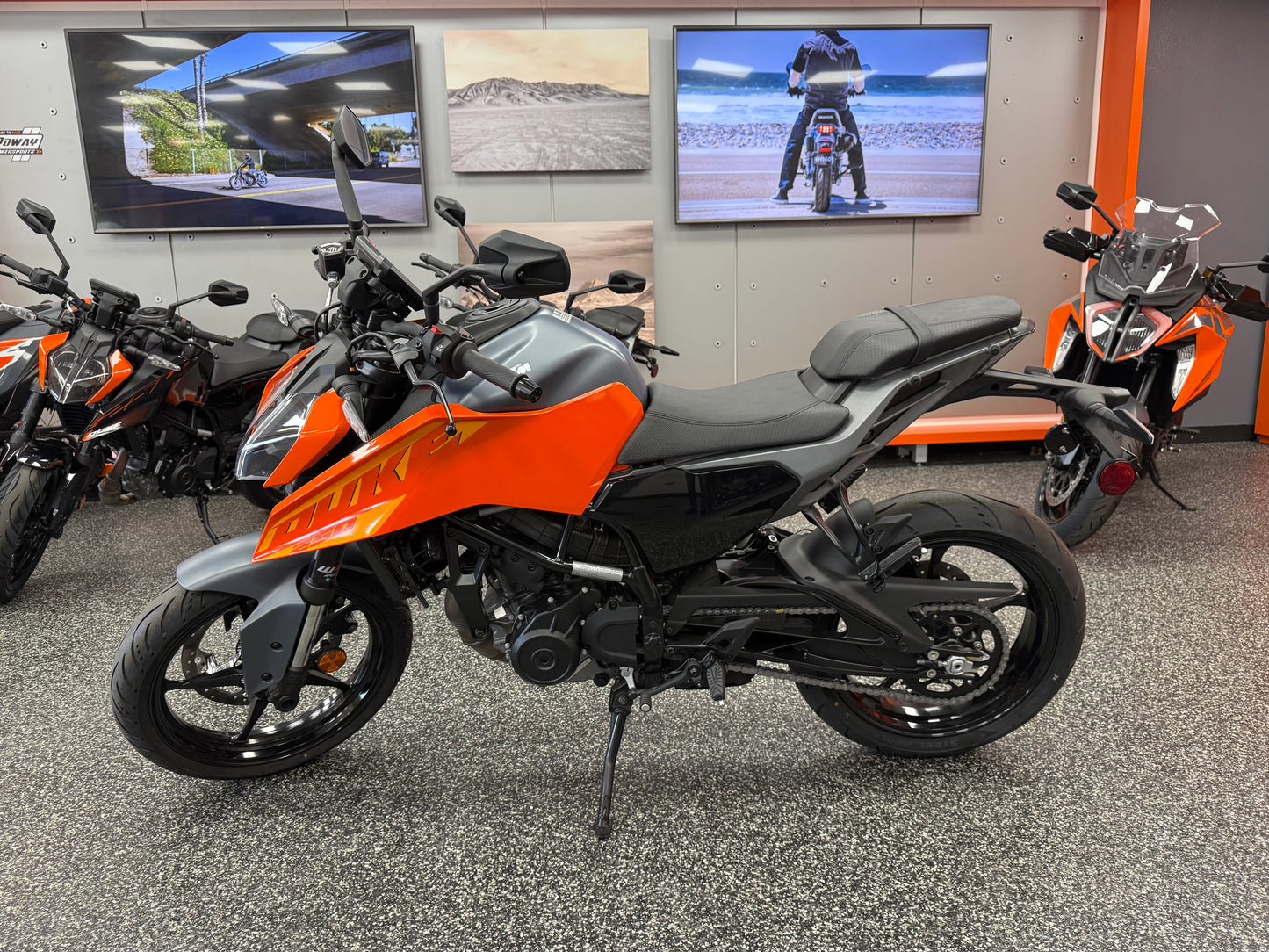 2024 KTM DUKE 250