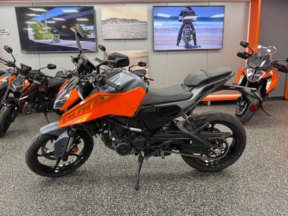 2024 KTM DUKE 250