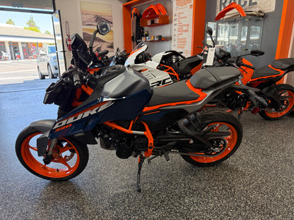 2025 KTM 390 DUKE