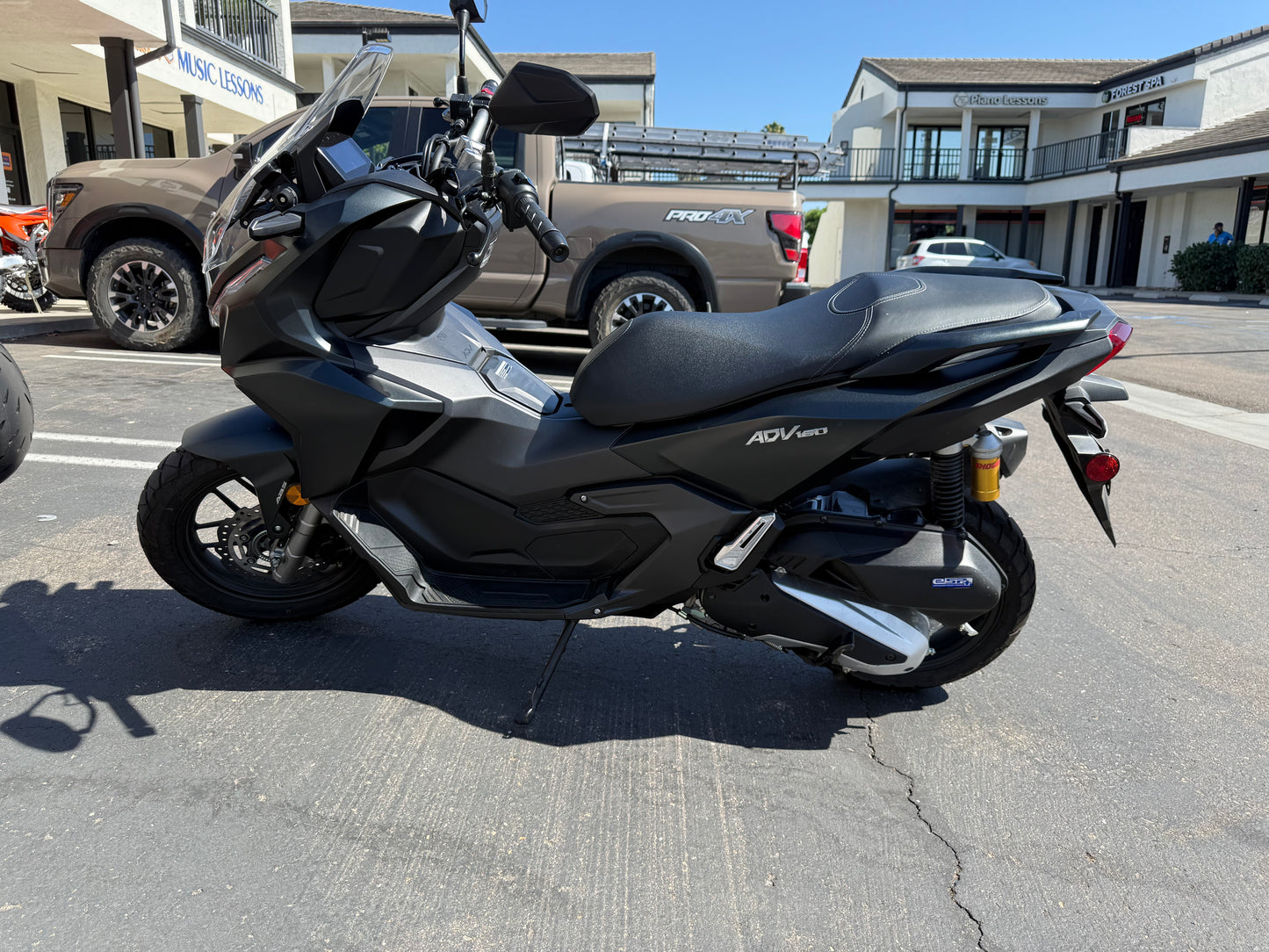 2025 HONDA ADV 160