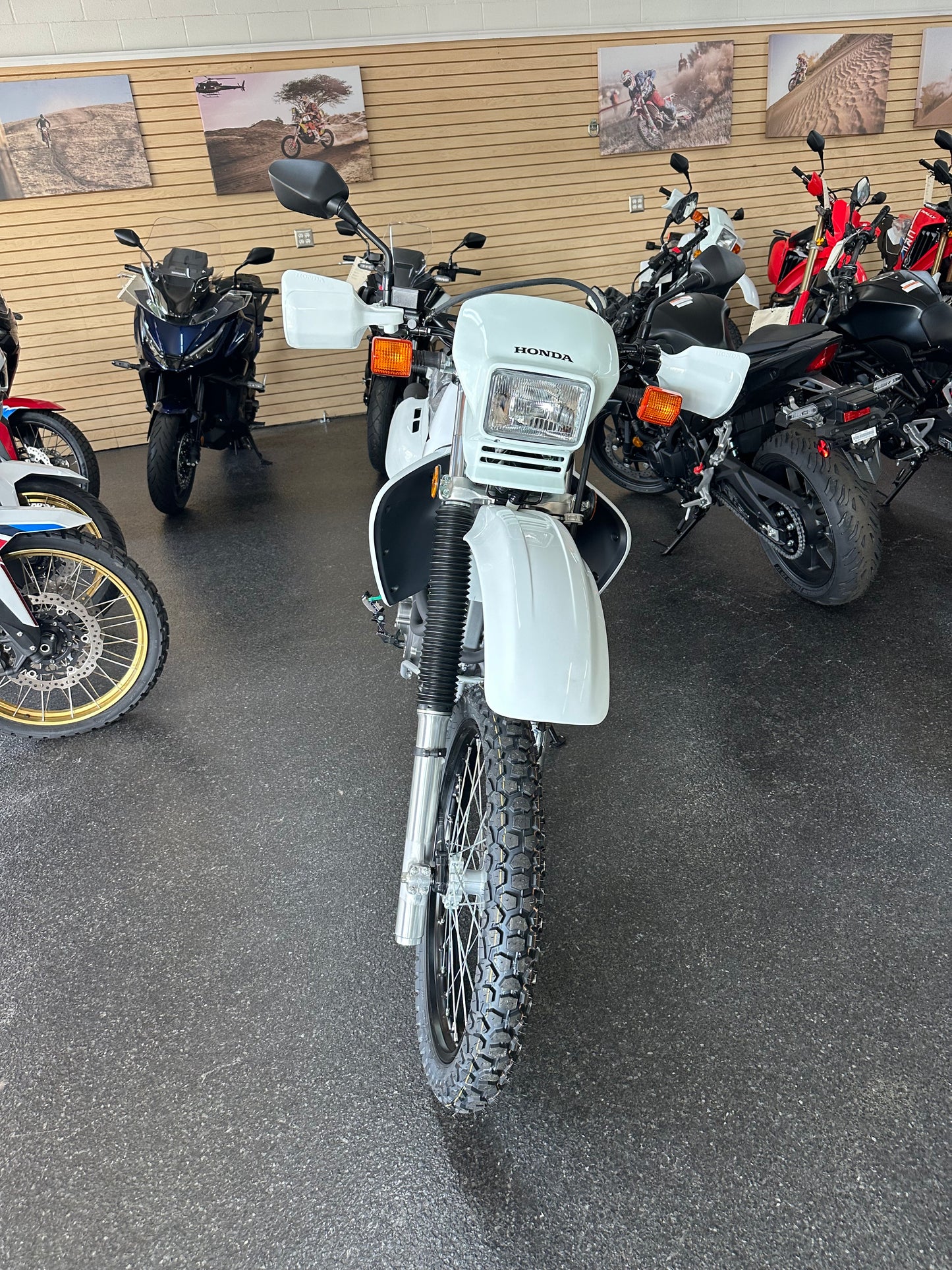 2025 HONDA XR650L