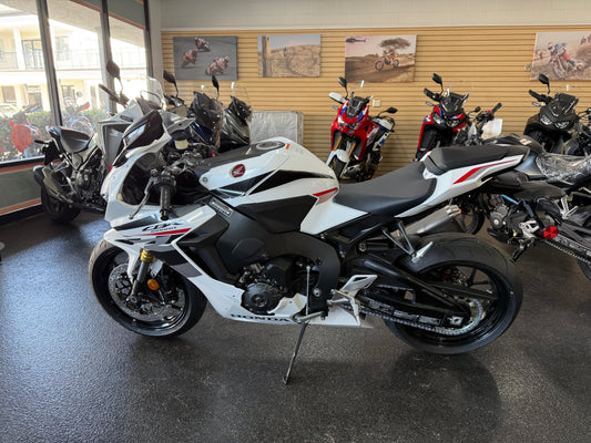 2026 HONDA CBR1000RR