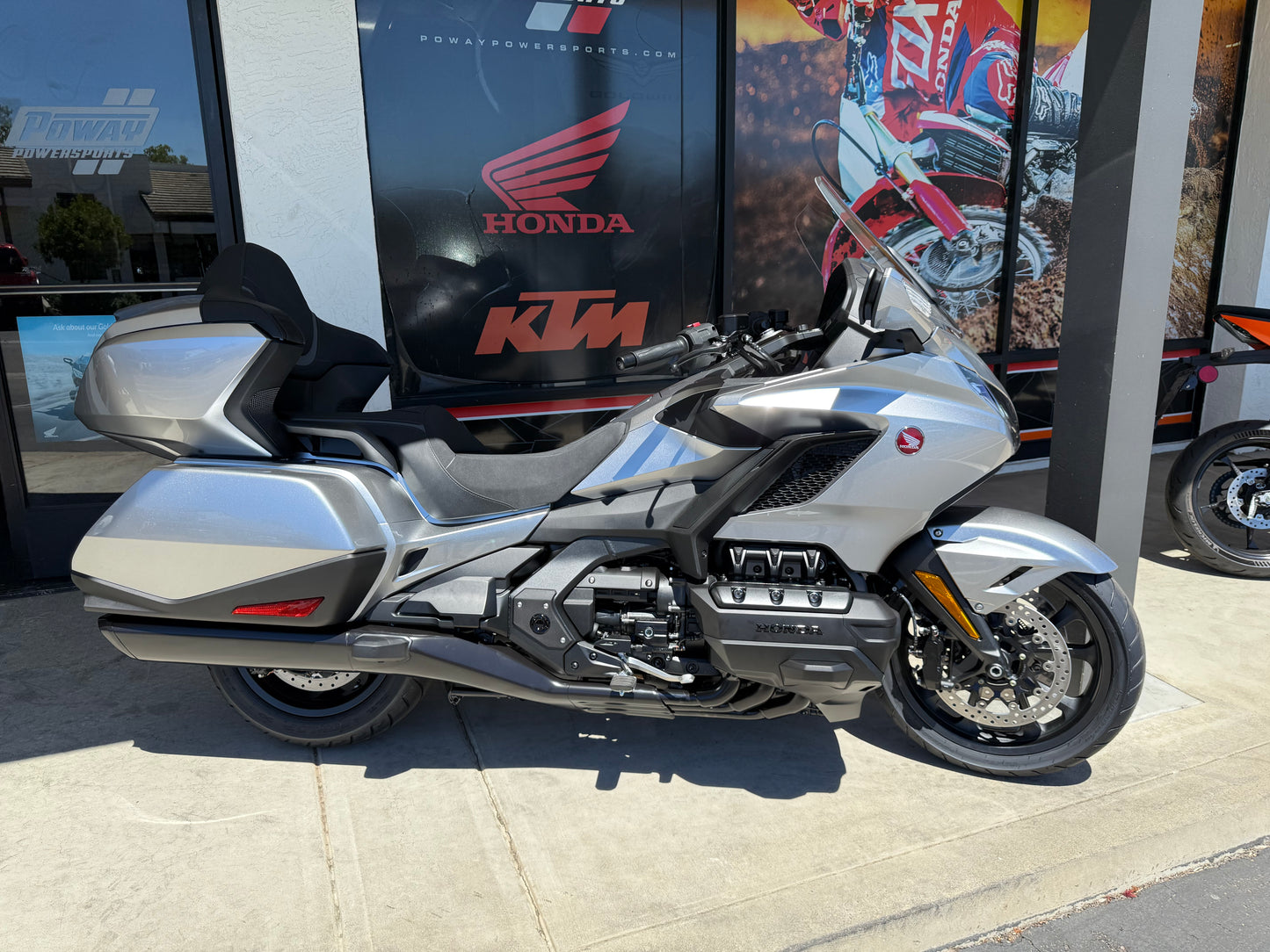 2025 HONDA GOLD WING TOUR