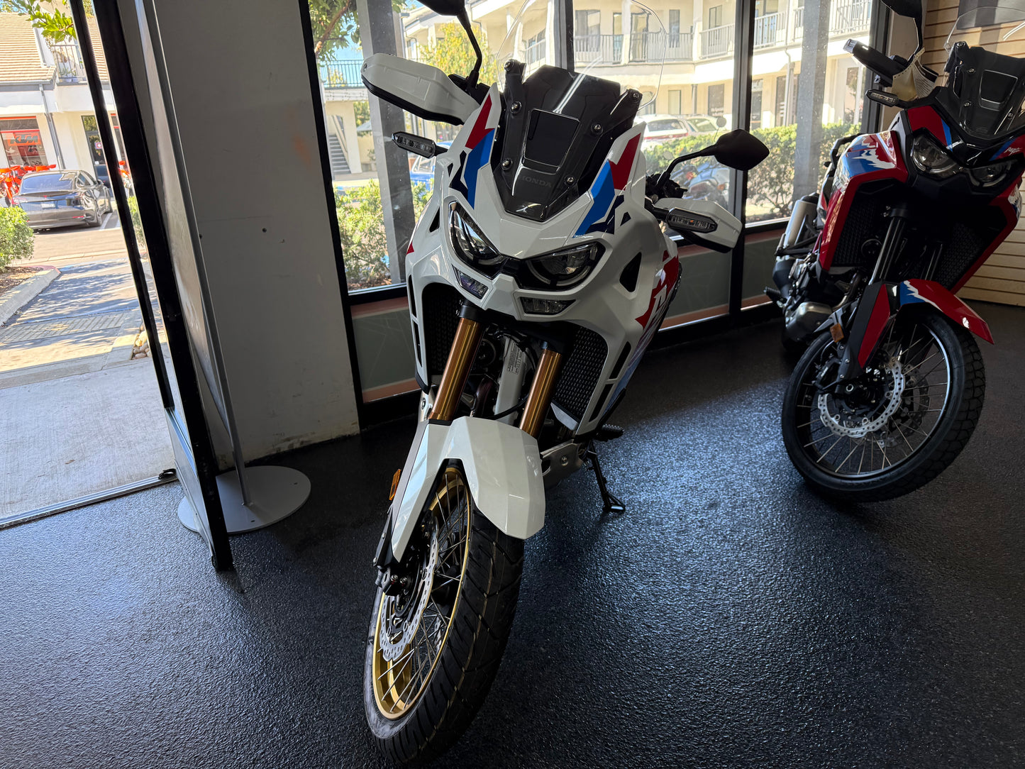 2025 HONDA AFRICA TWIN ADVENTURE SPORTS ES