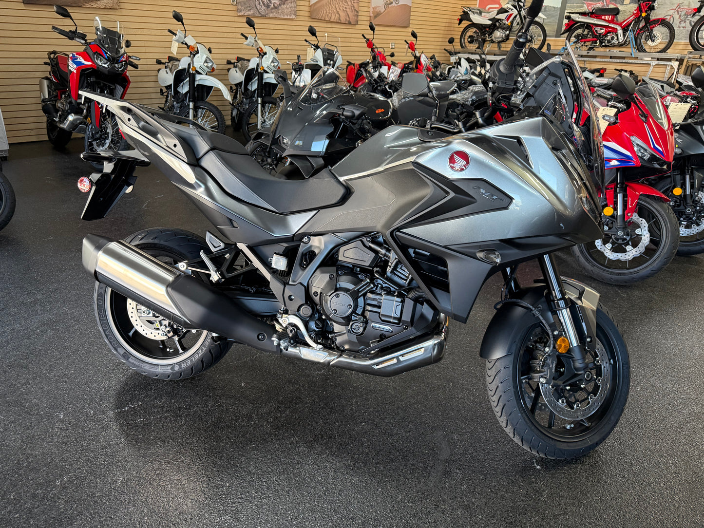 2026 HONDA NT1100 DCT
