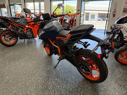 2025 KTM 390 DUKE