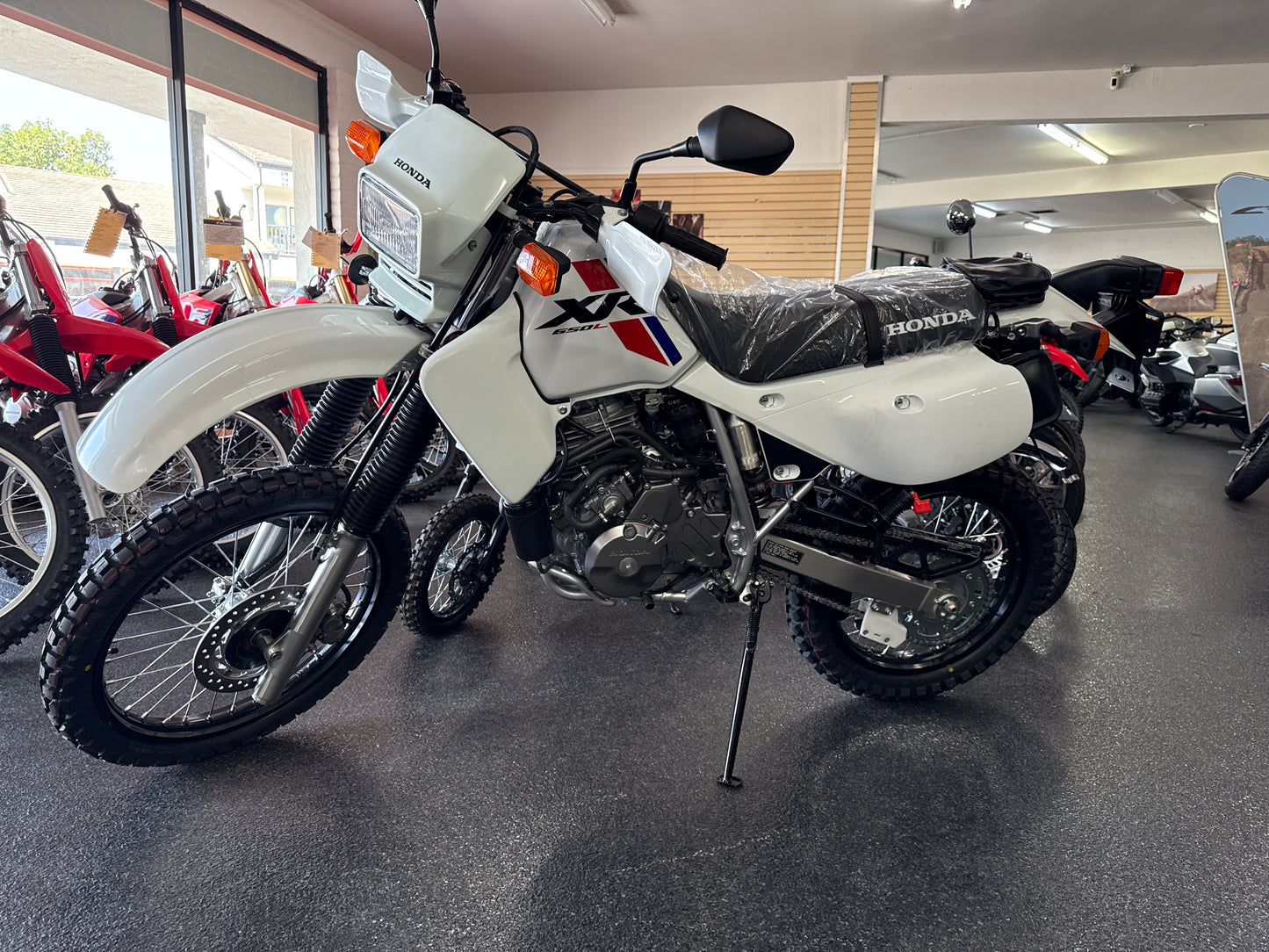 2024 HONDA XR650L