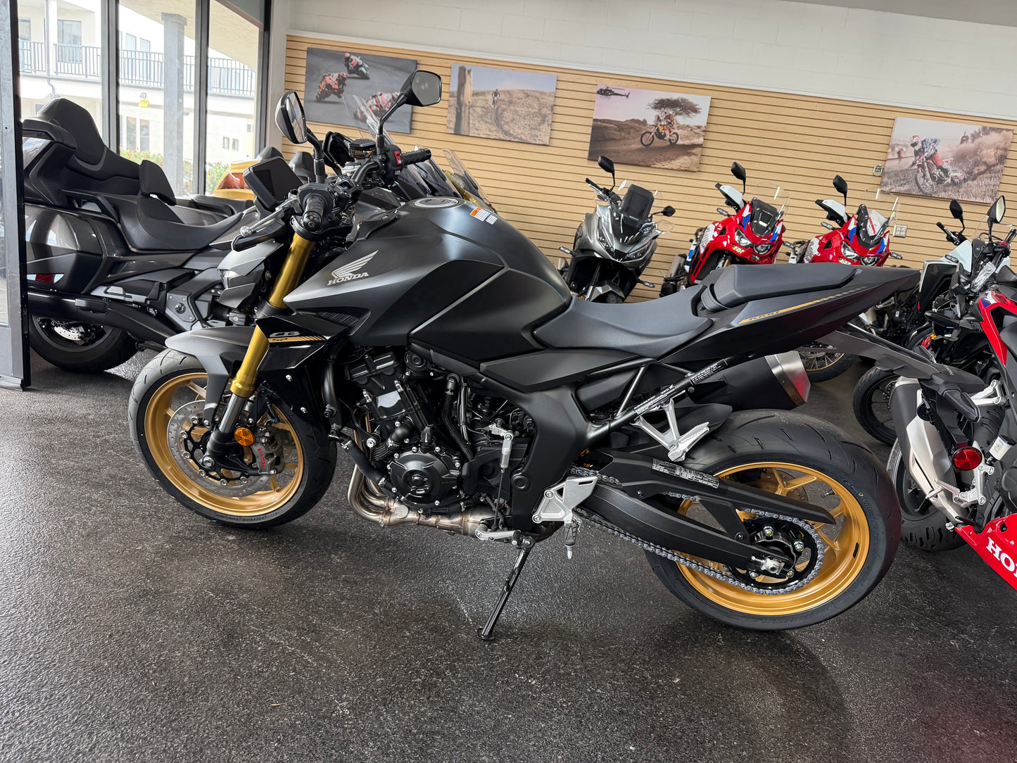 2025 Honda CB1000 Hornet SP - Matte Black Metallic
