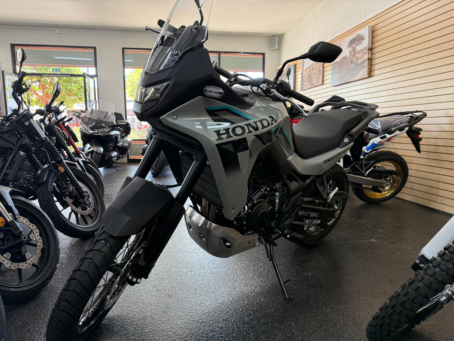 2026 Honda Transalp E-Clutch - Deep Pearl Gray