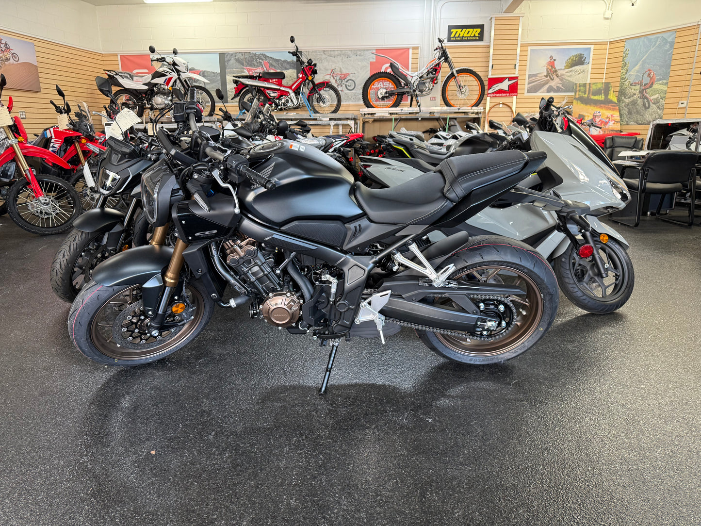 2026 CB650R E-CLUTCH