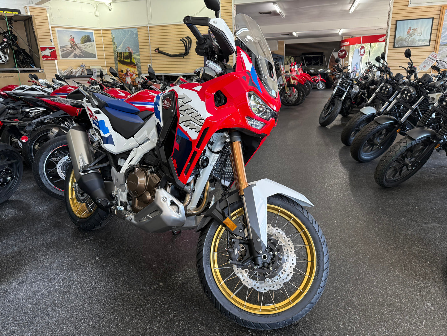 2026 HONDA AFRICA TWIN ADVENTURE SPORTS ES