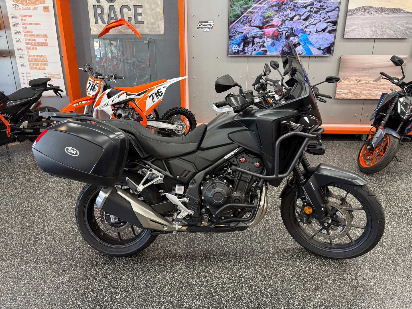 2024 HONDA NX500