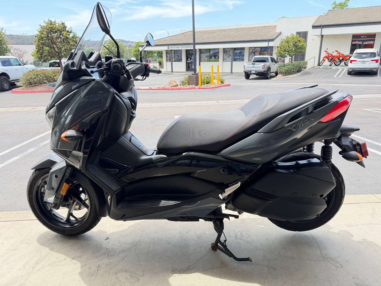 2022 YAMAHA XMAX