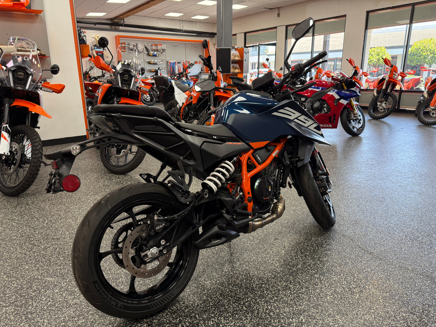 2026 KTM 390 DUKE