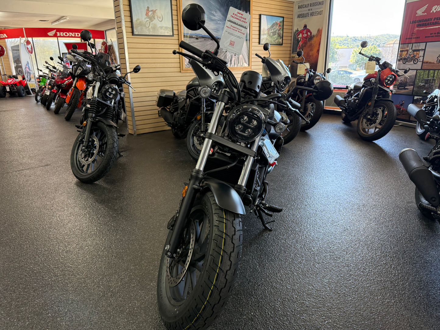 2026 HONDA REBEL 300 E-CLUTCH