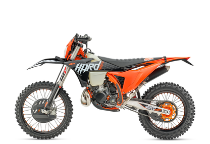 PHO_BIKE_90_LI_KTM-MY27-enduro-300-xc-w-hardenduro-left-side-view_#SALL_#AEPI_#V1.png