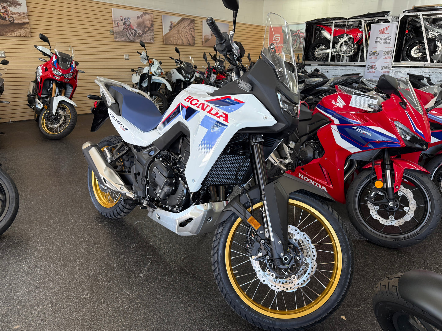2026 HONDA TRANSALP E-CLUTCH