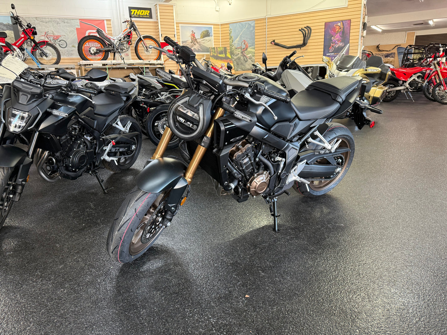 2026 CB650R E-CLUTCH