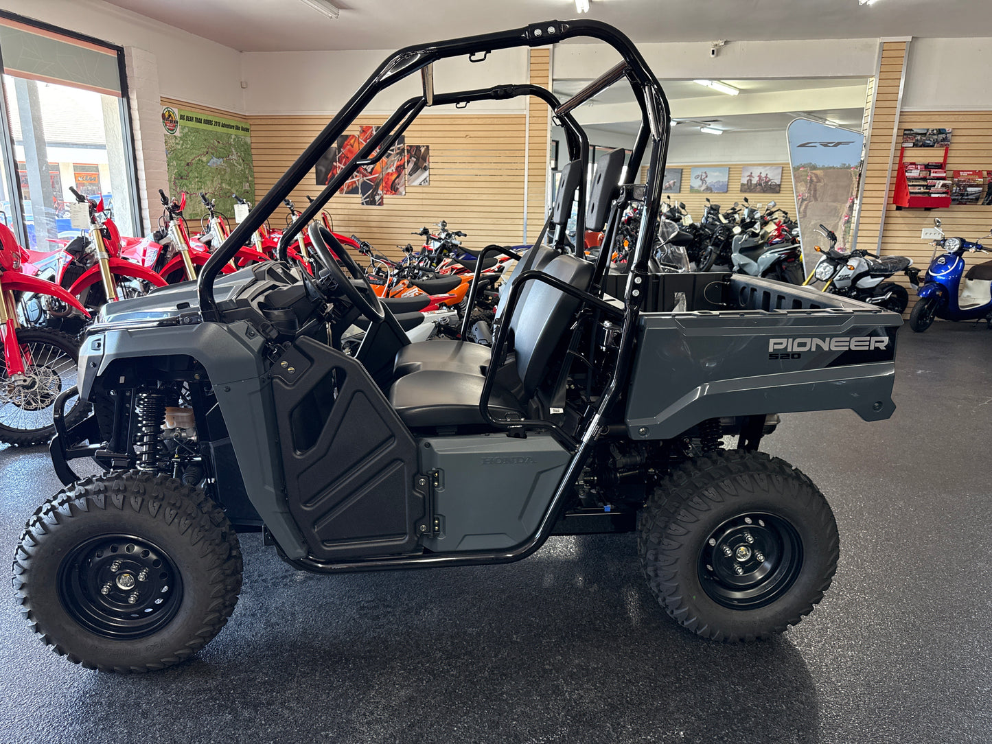 2025 HONDA PIONEER 520