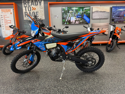 2026 KTM 350 EXC-F OUTLAW