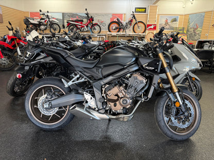 2026 CB650R E-CLUTCH