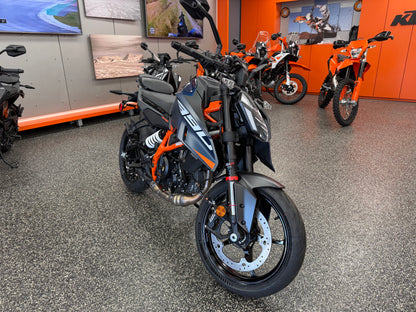 2026 KTM 390 Duke - BLUE