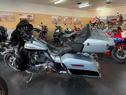 2015 HARLEY-DAVIDSON ULTRA LIMITED LOW