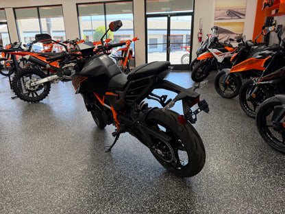 2026 KTM 390 Duke - BLACK