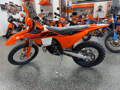 2027 KTM 150 XC-W - ORANGE
