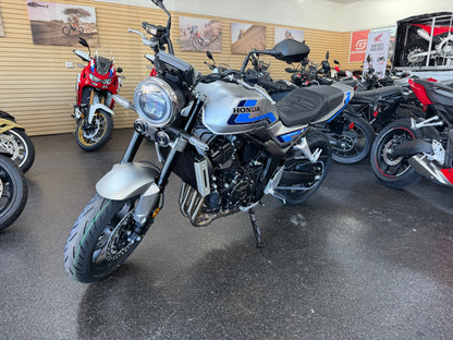 2026 Honda CB1000F - Wolf Silver Metallic