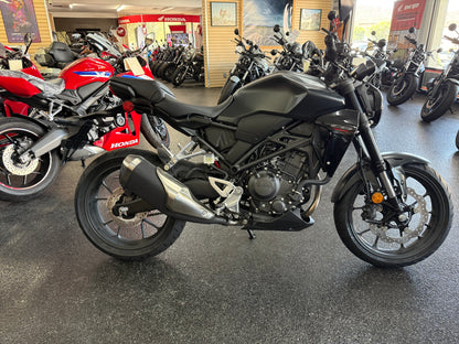 2006 HONDA CB300R