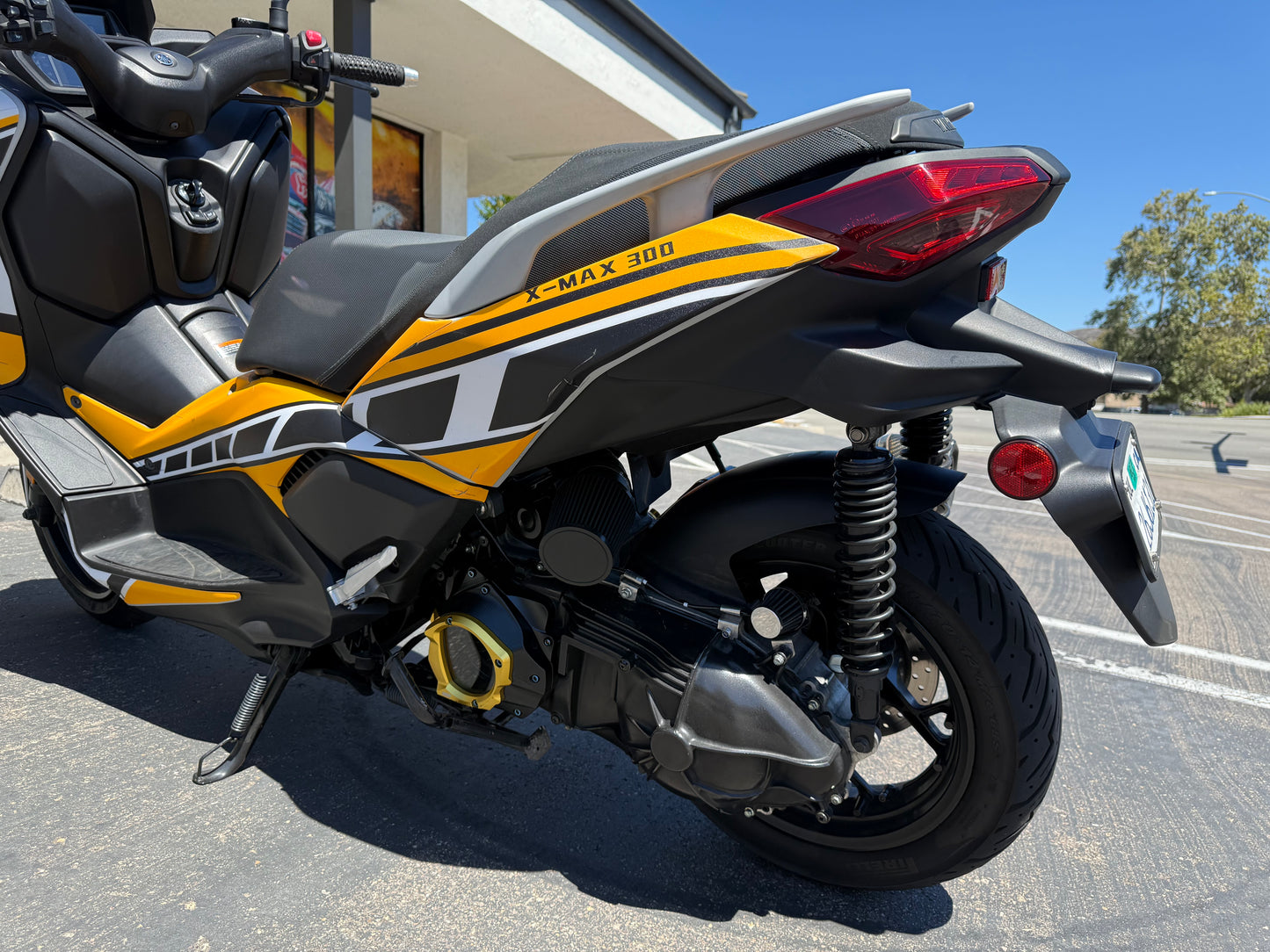 2023 YAMAHA XMAX 300