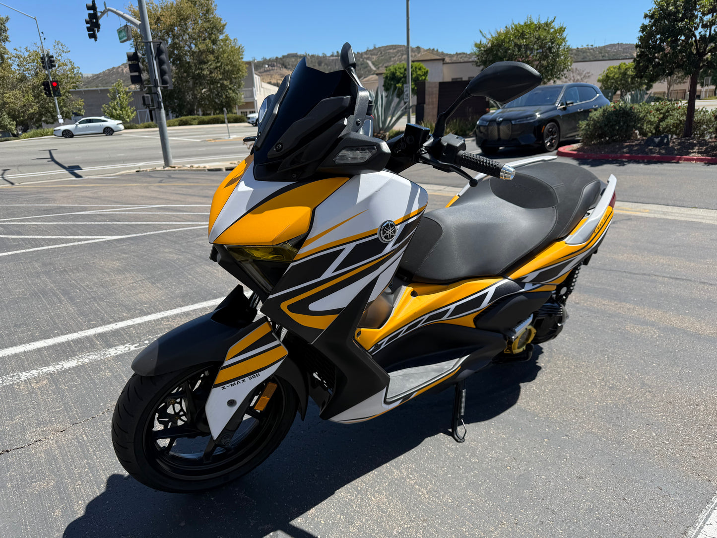 2023 YAMAHA XMAX 300