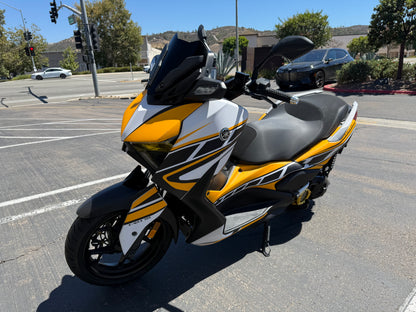 2023 YAMAHA XMAX 300