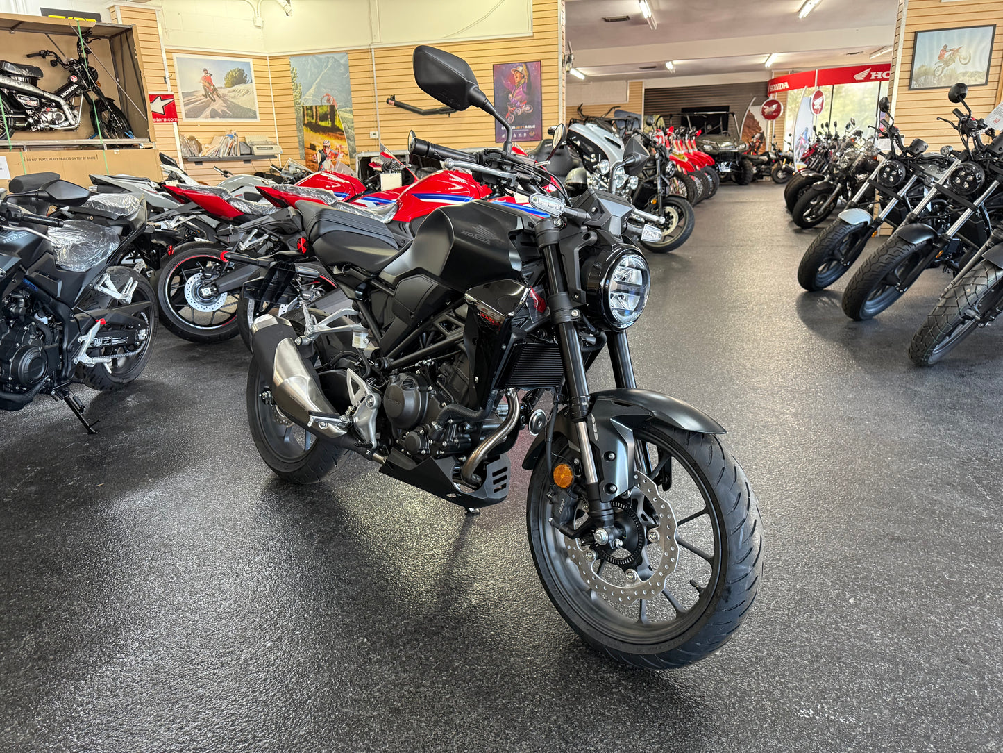 2006 HONDA CB300R