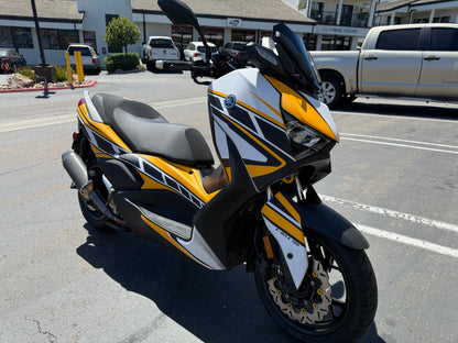 2023 YAMAHA XMAX 300