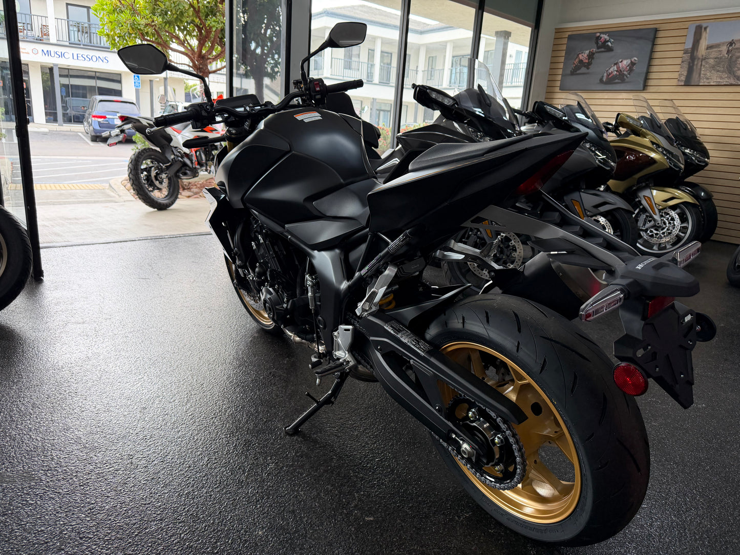 2025 Honda CB1000 Hornet SP - Matte Black Metallic