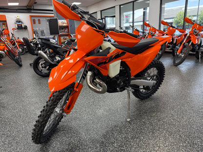 2025 KTM 250 XC