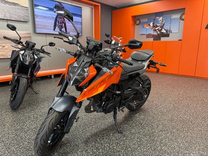 2024 KTM DUKE 250